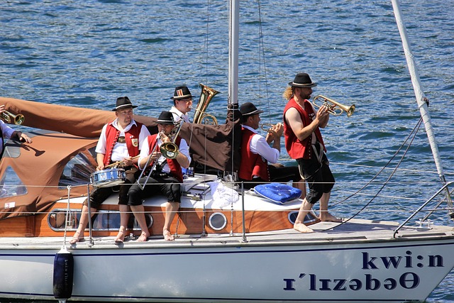 然而老鹰队 然而老鹰队